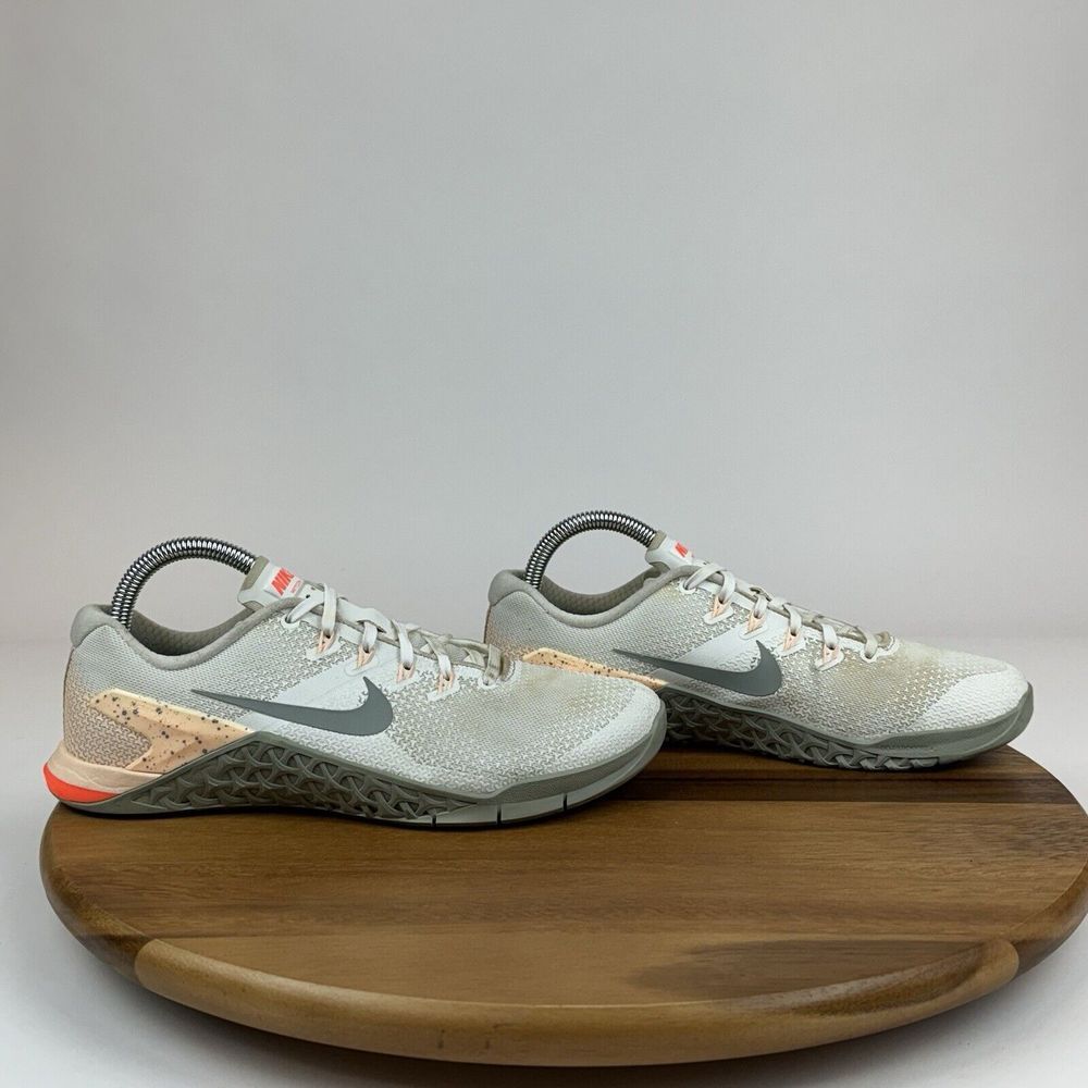 Womens Nike Metcon 4 White Athletic Training Gym Sneakers Shoes Size 8.5 M
